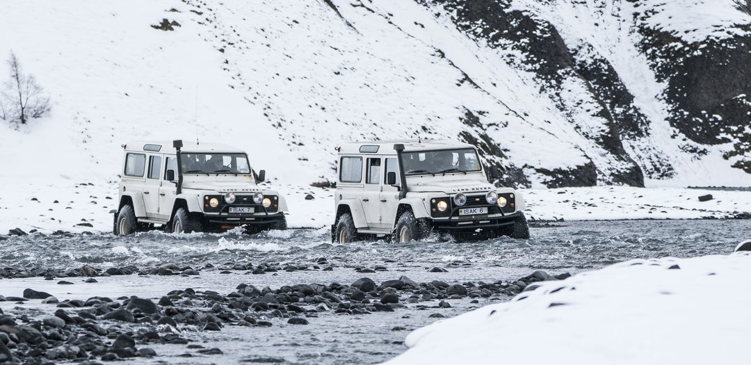 Land Rover River crossing in winter in Þórsmörk Iceland