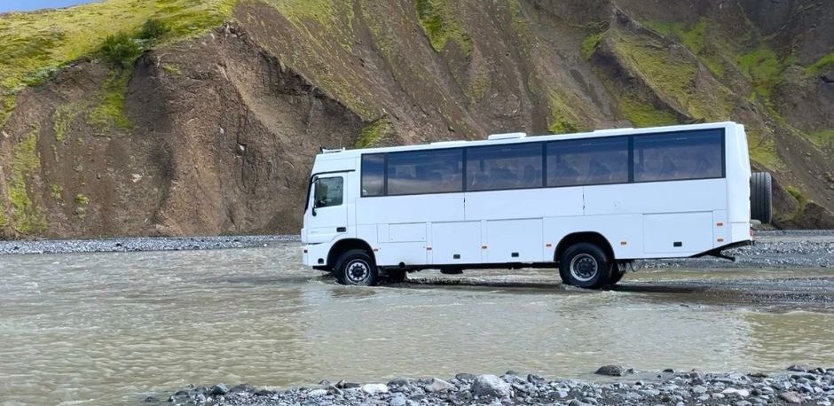 Volcano Trails River Bus
